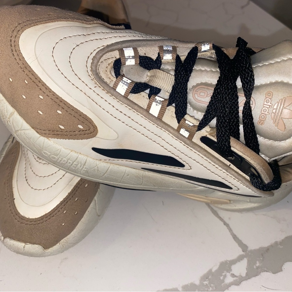 Adidas - Picture 2 of 5